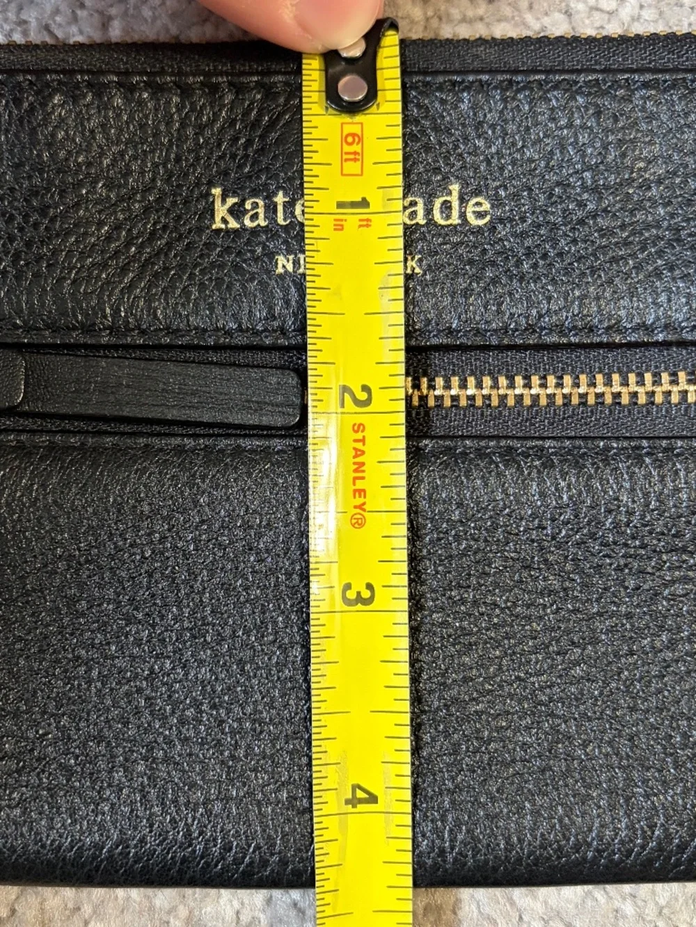 Kate Spade pebbled leather wristlet